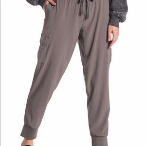 Z By Zella - Ripley Woven Pants in Grey Kitten